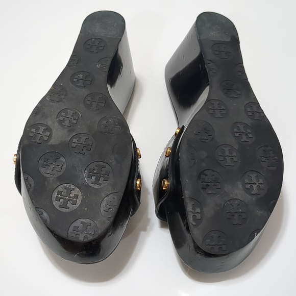 Tory Burch Black Patent Leather Sliders - Picture 5 of 7
